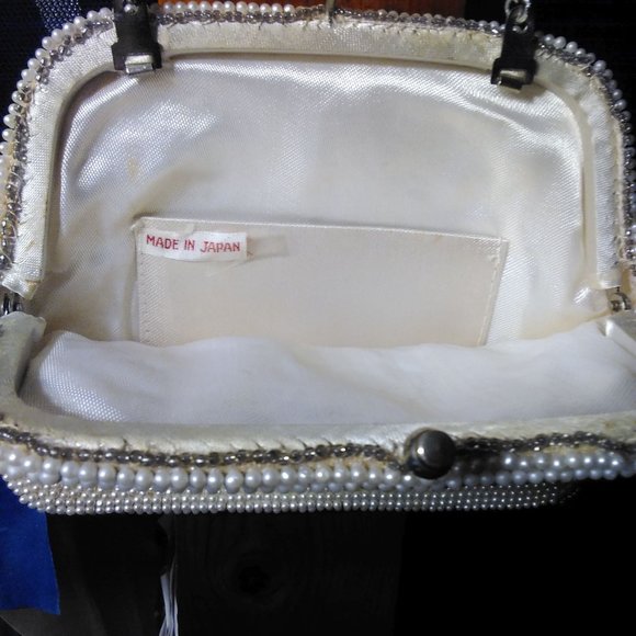 Japanese Faux Pearl Beaded Pinkish Beige Satin Lined Snap Clutch Evening Purse - Picture 8 of 17
